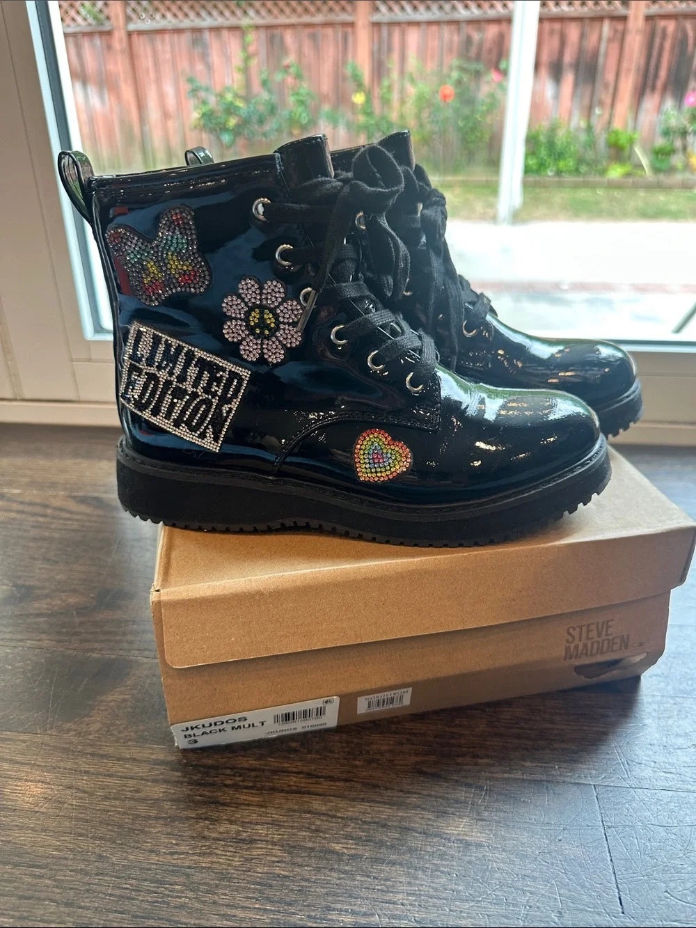 Limited Edition Steve Madden Kids Black Patent rainbow Embellished add-ons Boots